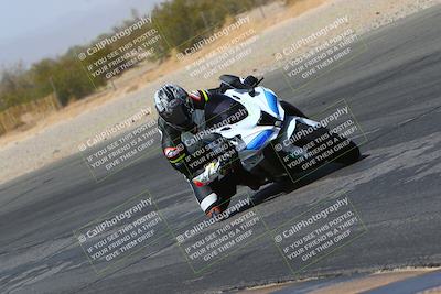 media/Mar-28-2022-Superbike Trackdays (Mon) [[b8603d0f67]]/Open Track Time/Turn 3 Inside/